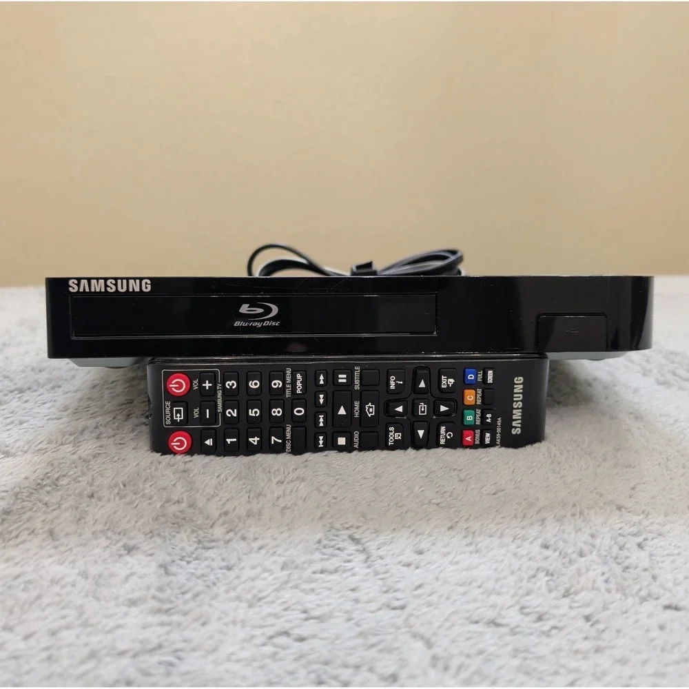 Samsung BD-HM57C Blu-Ray Disc Player WiFi Hulu Netflix YouTube W/ Remote Works
